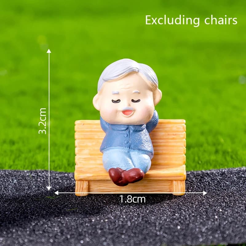 1Pcs Mini Proposal Grandpa Grandma Figurines Landscape Decoration Car Dashboard Home Ornaments Gift