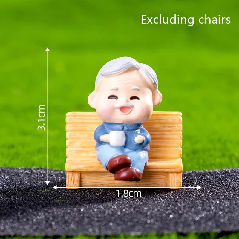 1Pcs Mini Proposal Grandpa Grandma Figurines Landscape Decoration Car Dashboard Home Ornaments Gift