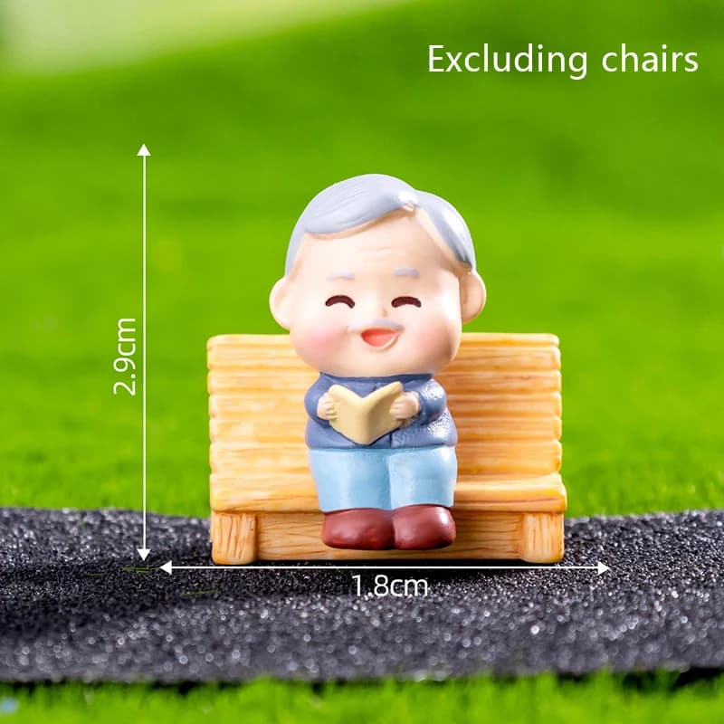 1Pcs Mini Proposal Grandpa Grandma Figurines Landscape Decoration Car Dashboard Home Ornaments Gift